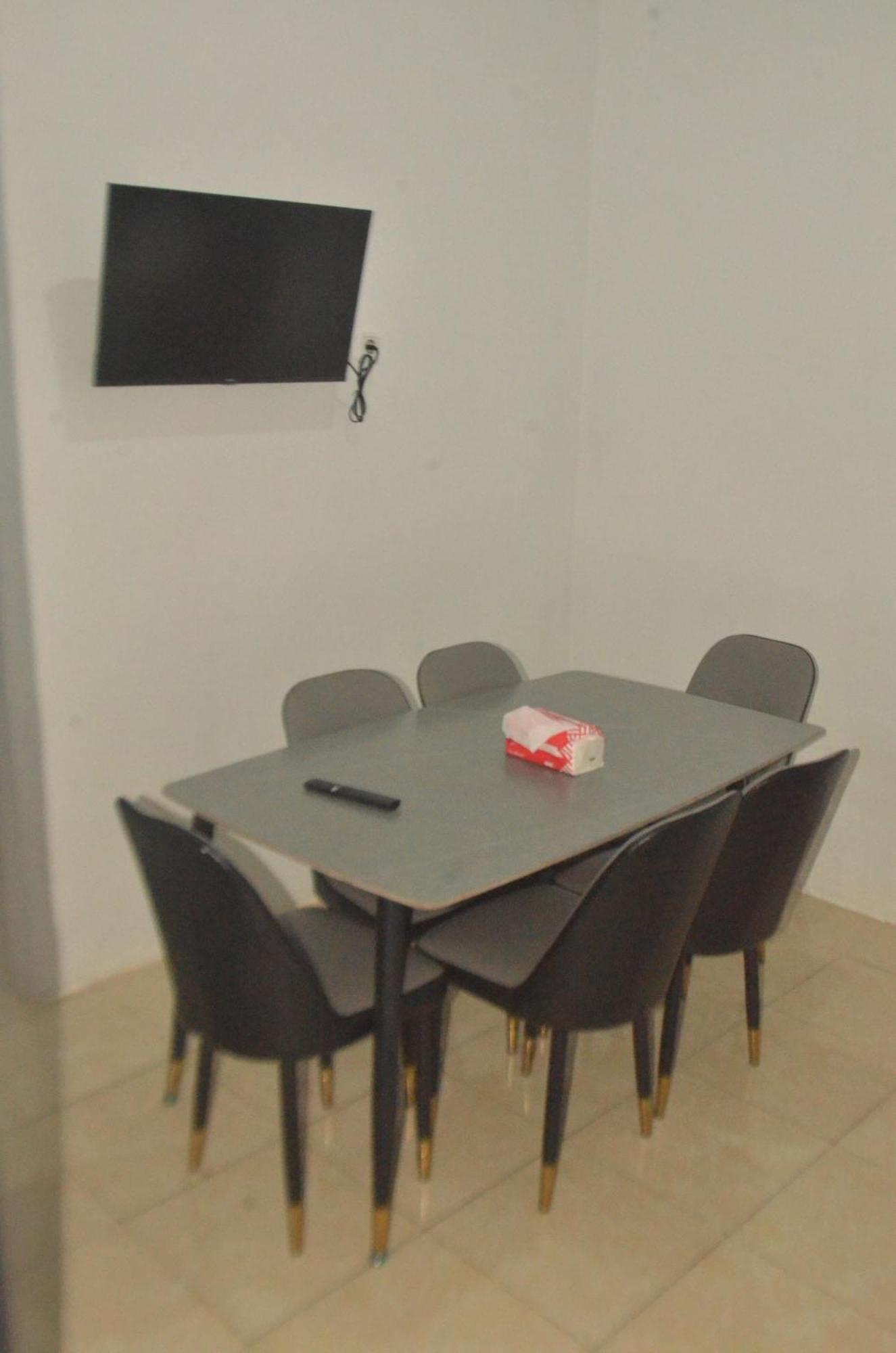 סורונג Baronda Guest House מראה חיצוני תמונה