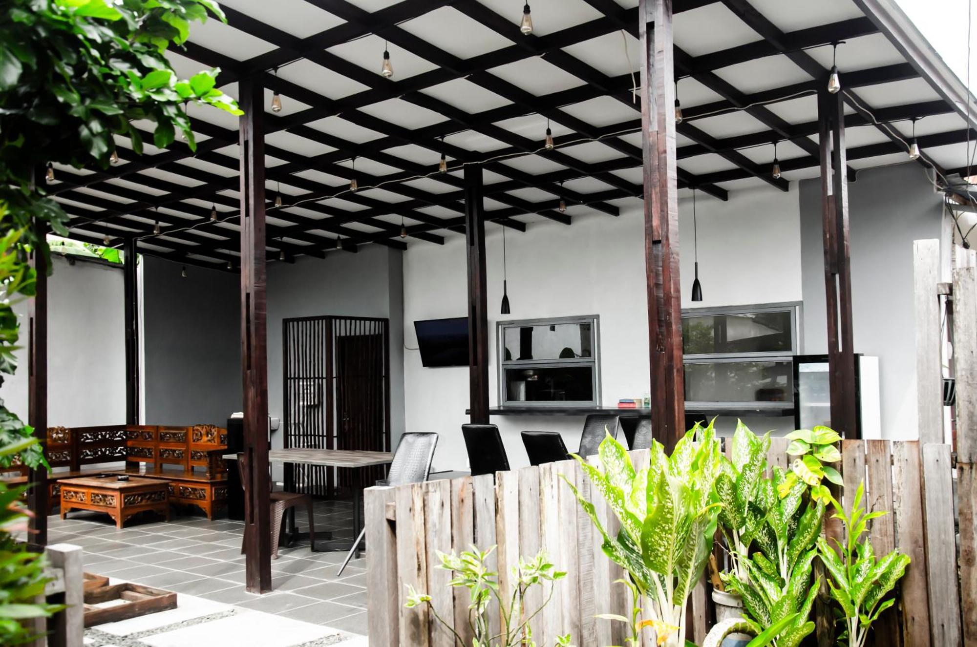 סורונג Baronda Guest House מראה חיצוני תמונה